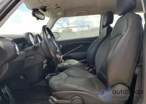 2008 Mini Cooper S из США, поврежденный, VIN WMWMF73518TT86953